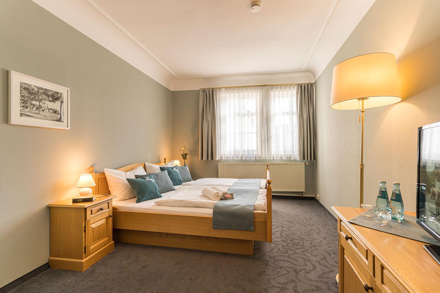 Hotel Ross Zwoenitz Bagian luar foto